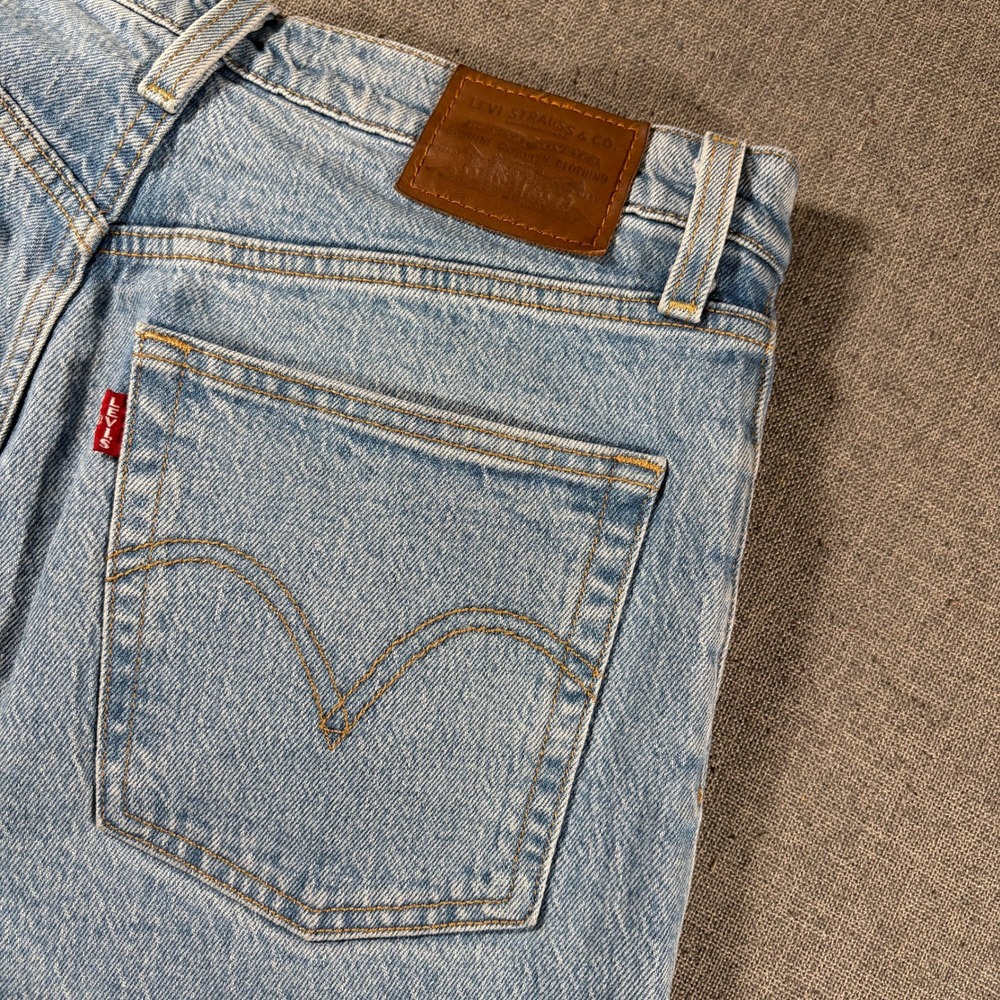 Levi's Premium Ribcage Straight Jeans Womens 29 Light Blue High Rise Button Fly